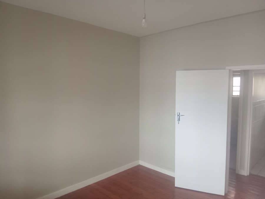 To Let 1 Bedroom Property for Rent in Southernwood Eastern Cape